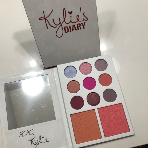 🆕 Kylie’s diary book palette - Picture 4 of 7